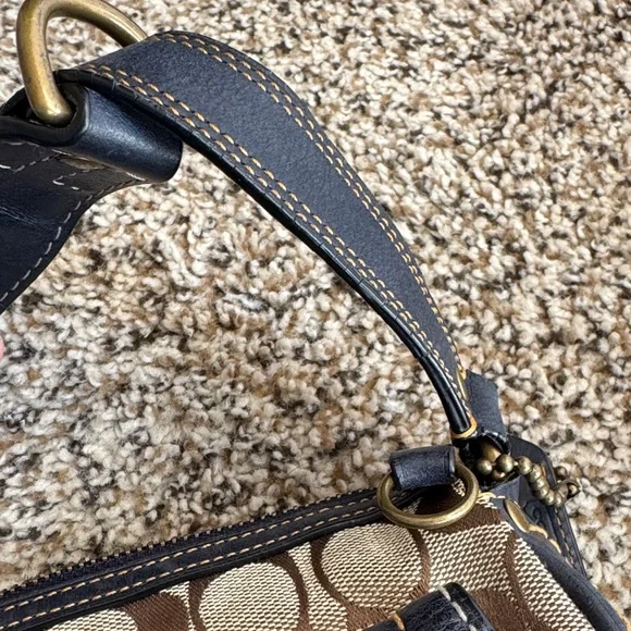 Coach Tan and Blue Buckle Shoulder Bag - Picture 4 of 8